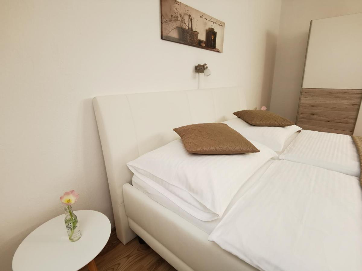 Hotel & Wirtshaus Hoedl-Kaplan Feldbach  Chambre photo